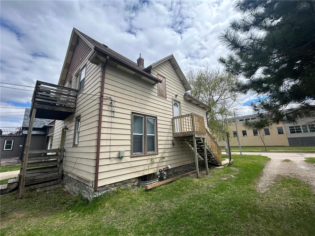 1009 E Center Street Rochester MN 55904 7014543 image4