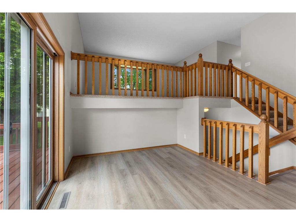 1009 Gramsey Place Burnsville MN 55306 7062967 image15