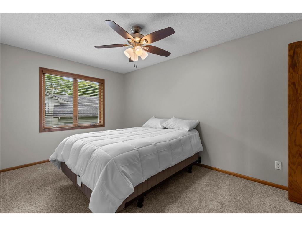 1009 Gramsey Place Burnsville MN 55306 7062967 image28