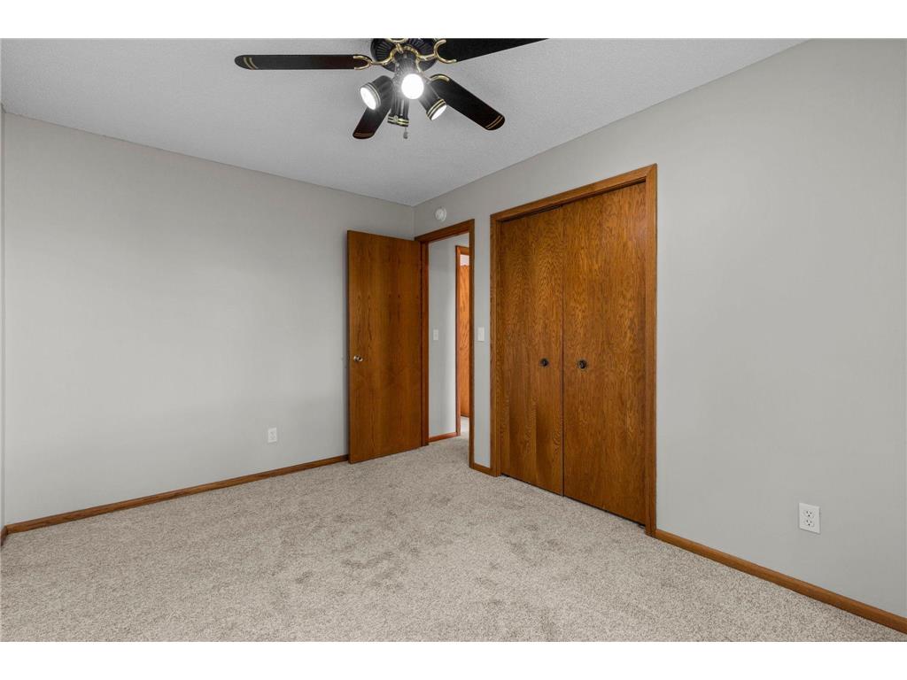 1009 Gramsey Place Burnsville MN 55306 7062967 image32