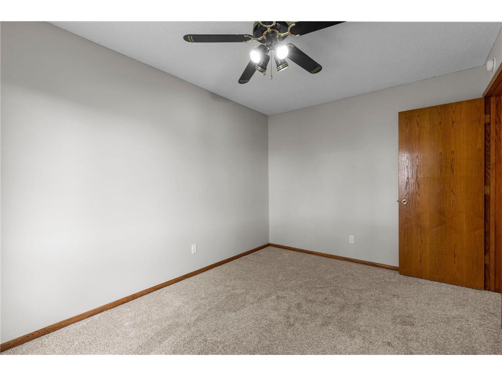 1009 Gramsey Place Burnsville MN 55306 7062967 image33