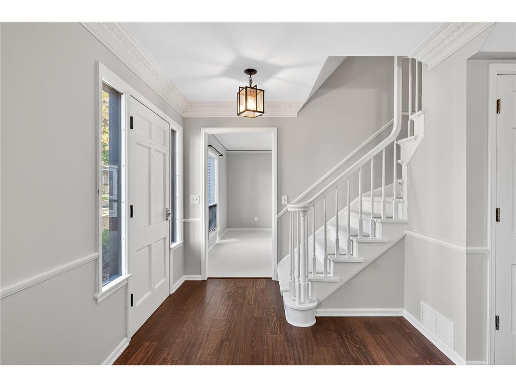 1009 Knob Hill Road Burnsville MN 55337 6802364 image10