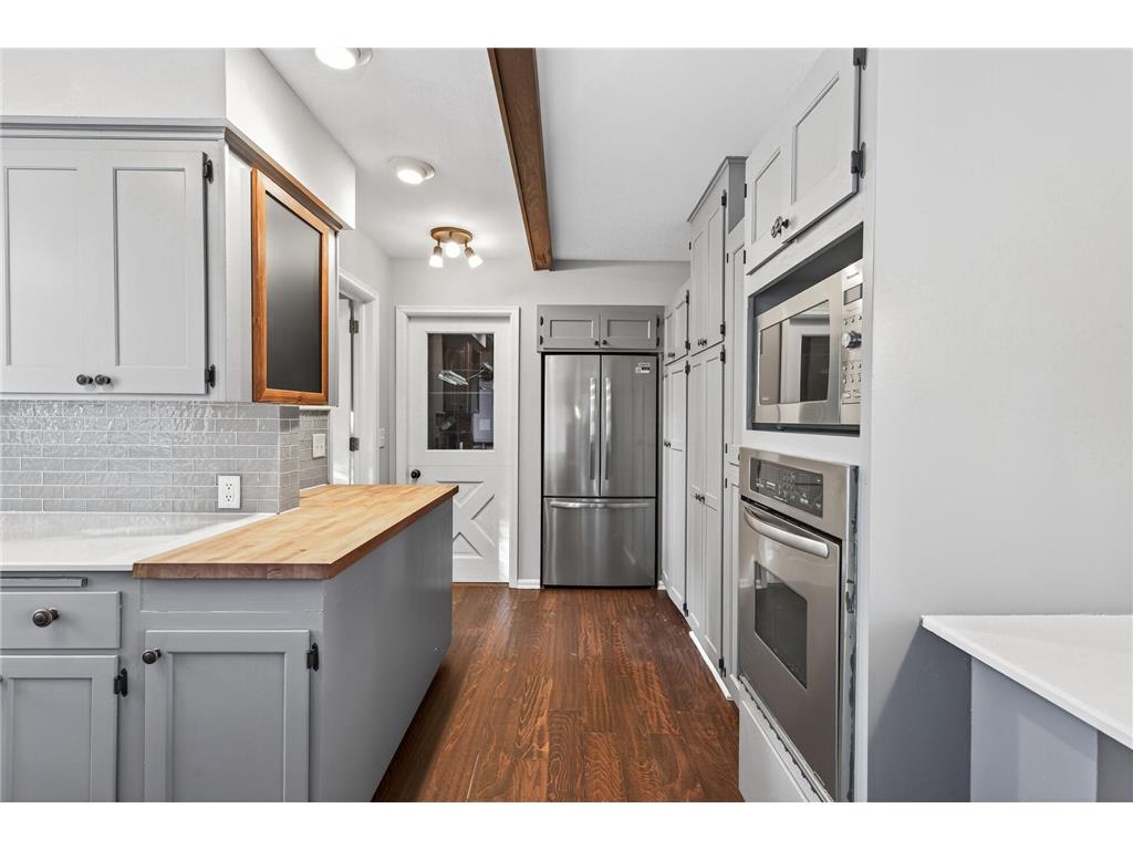 1009 Knob Hill Road Burnsville MN 55337 6802364 image19