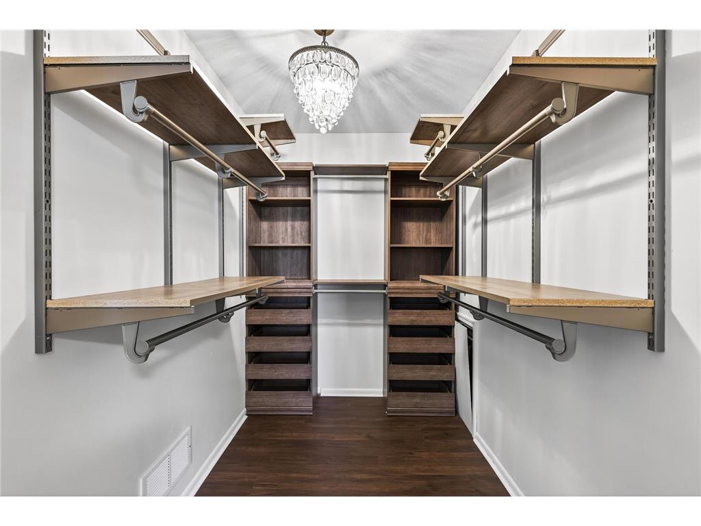 1009 Knob Hill Road Burnsville MN 55337 6802364 image41