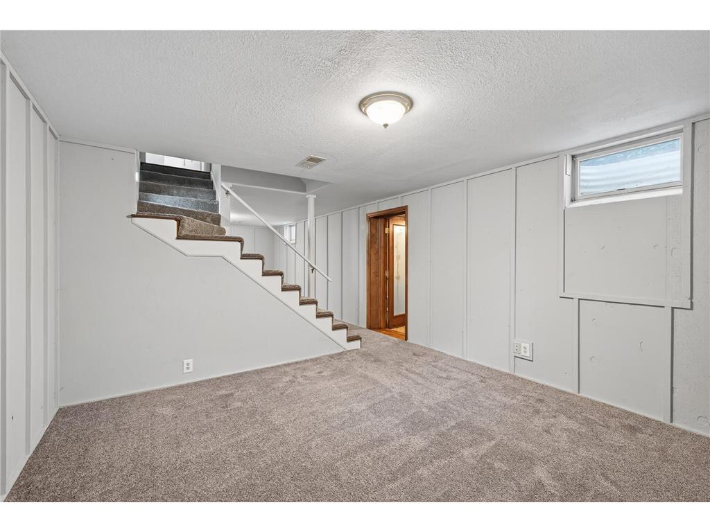 1009 Knob Hill Road Burnsville MN 55337 6802364 image46