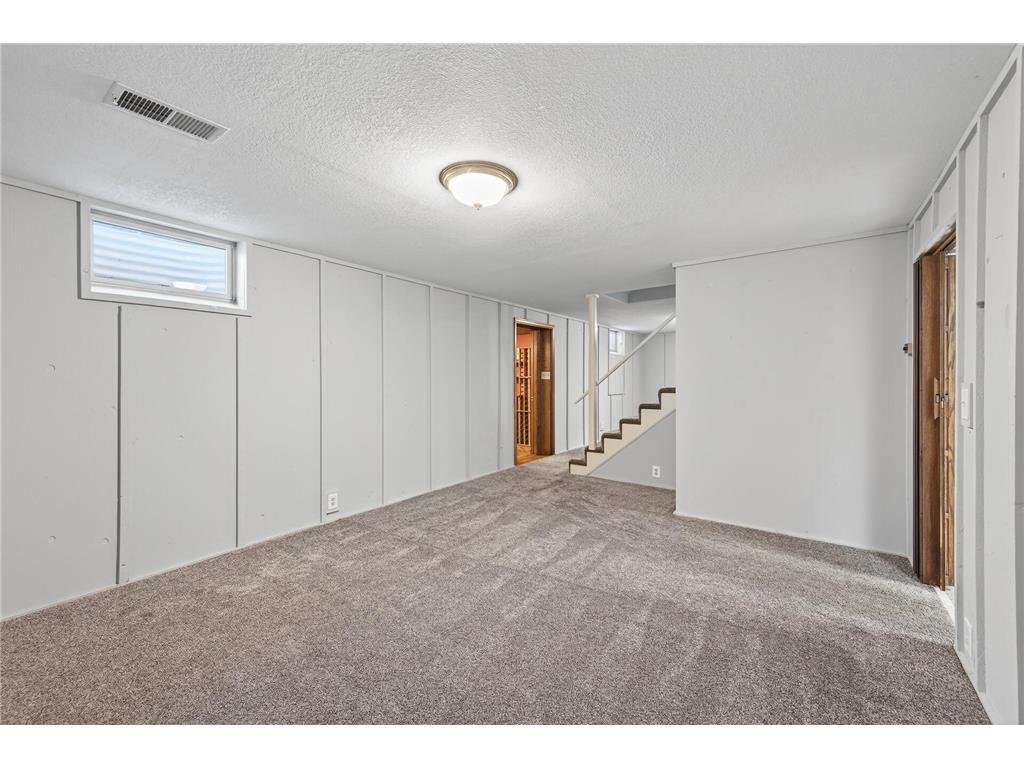 1009 Knob Hill Road Burnsville MN 55337 6802364 image50