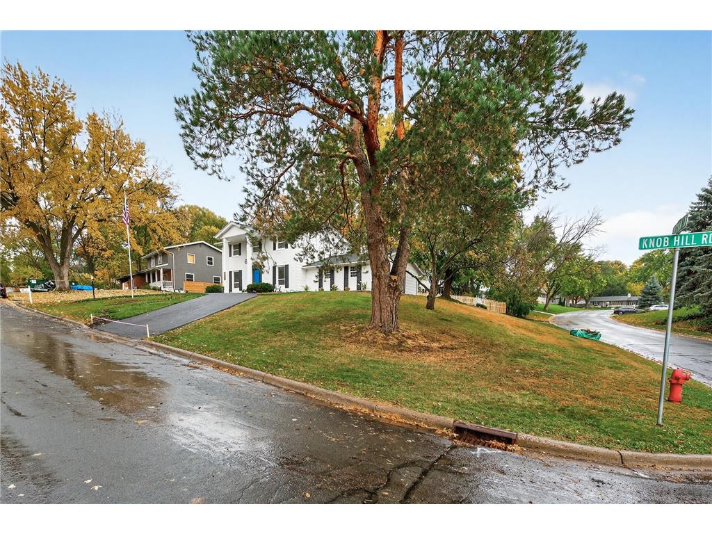 1009 Knob Hill Road Burnsville MN 55337 6802364 image57