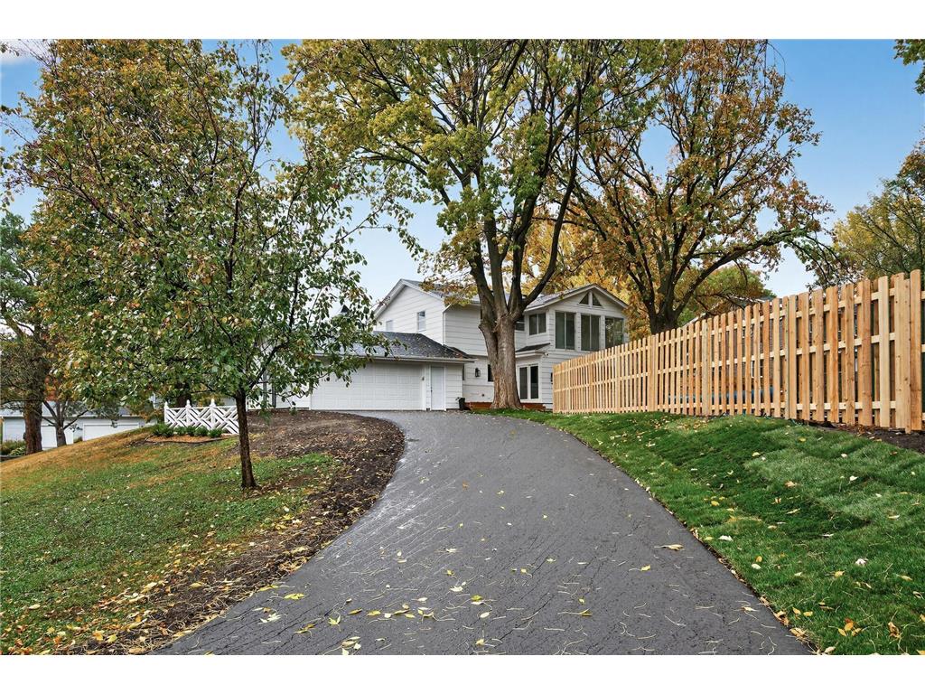 1009 Knob Hill Road Burnsville MN 55337 6802364 image59