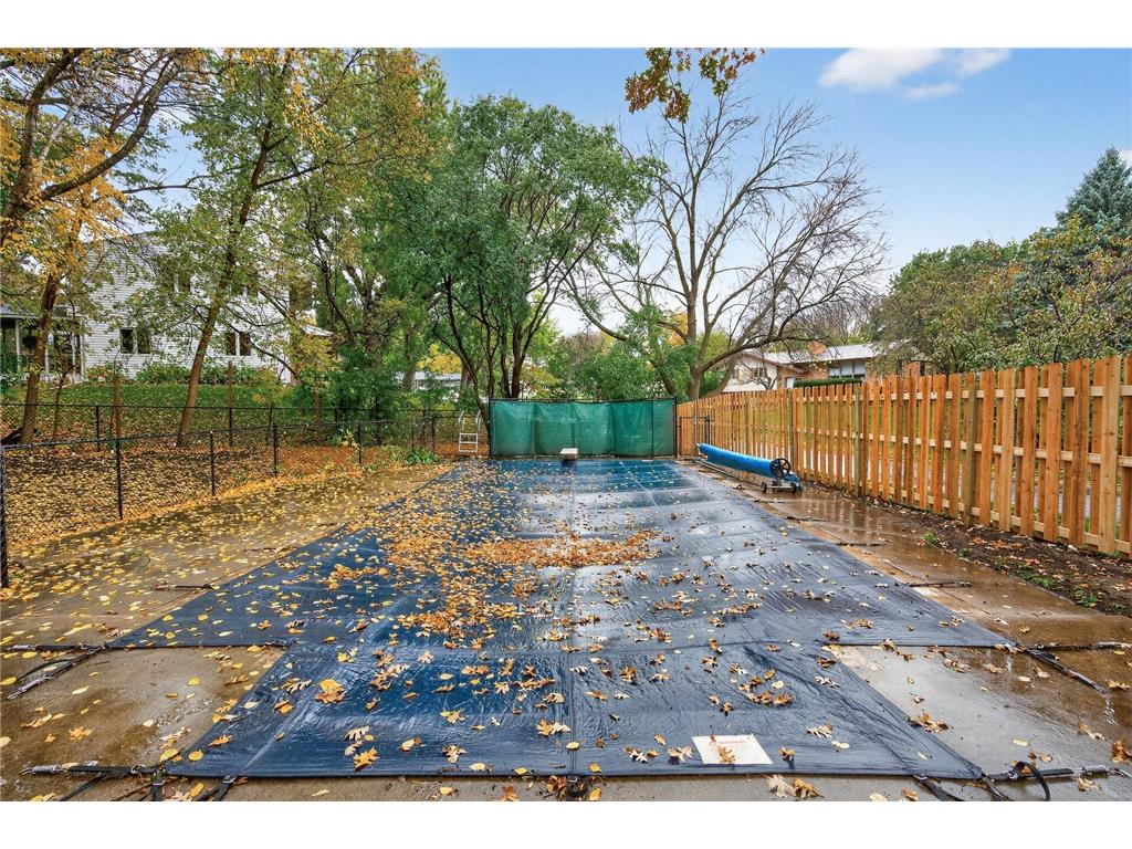 1009 Knob Hill Road Burnsville MN 55337 6802364 image66