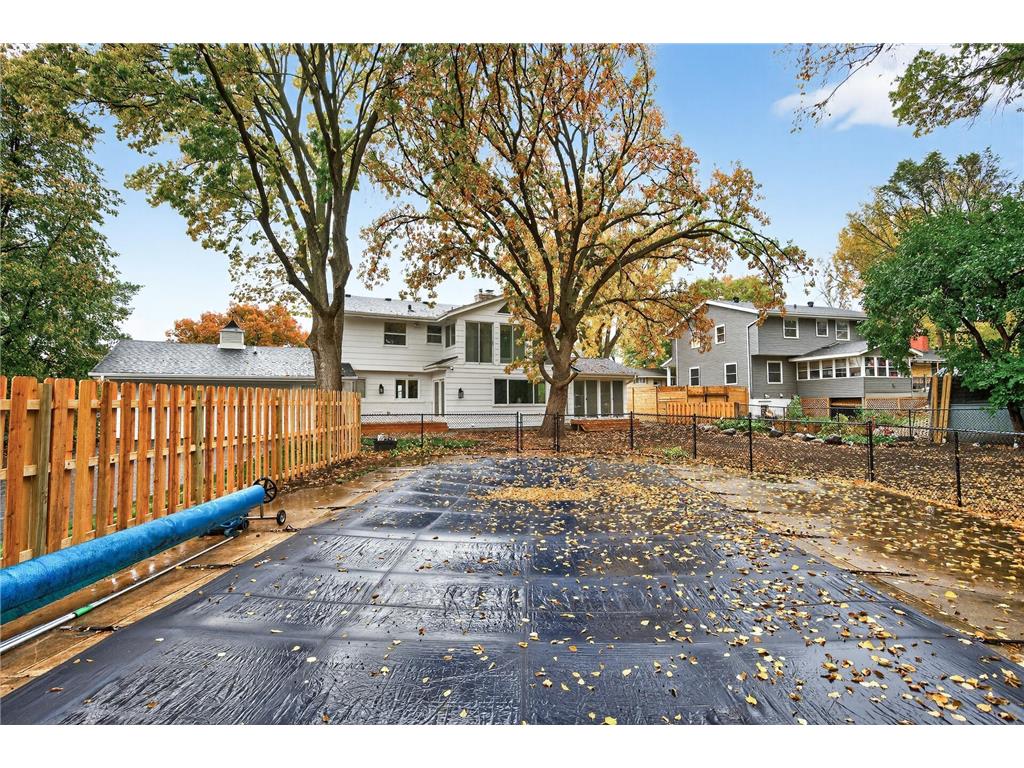 1009 Knob Hill Road Burnsville MN 55337 6802364 image67