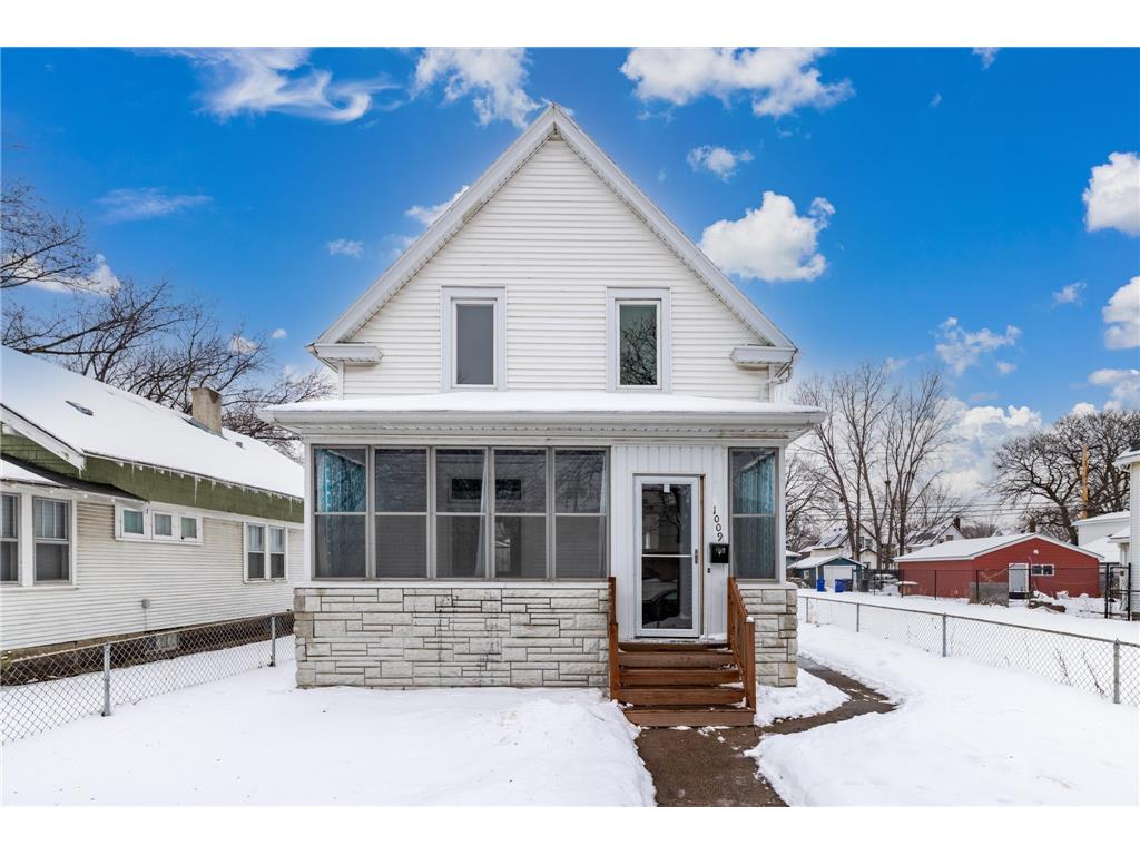1009 Sherburne Avenue Saint Paul MN 55104 7028173 image1