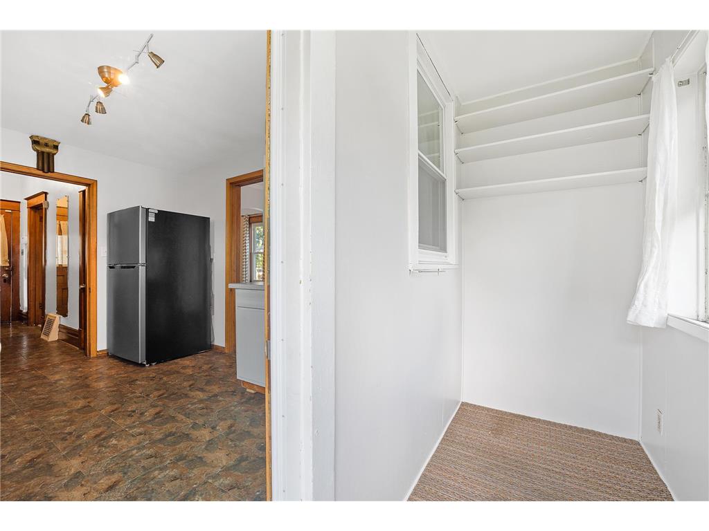 1009 Sherburne Avenue Saint Paul MN 55104 7028173 image15