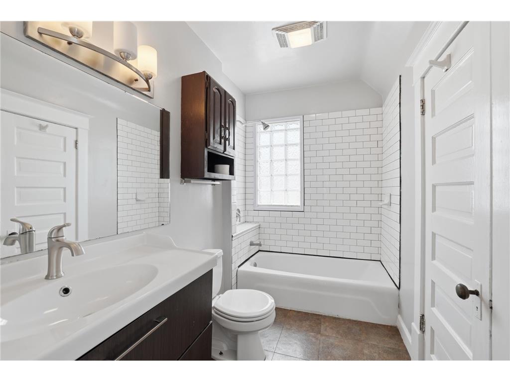 1009 Sherburne Avenue Saint Paul MN 55104 7028173 image20