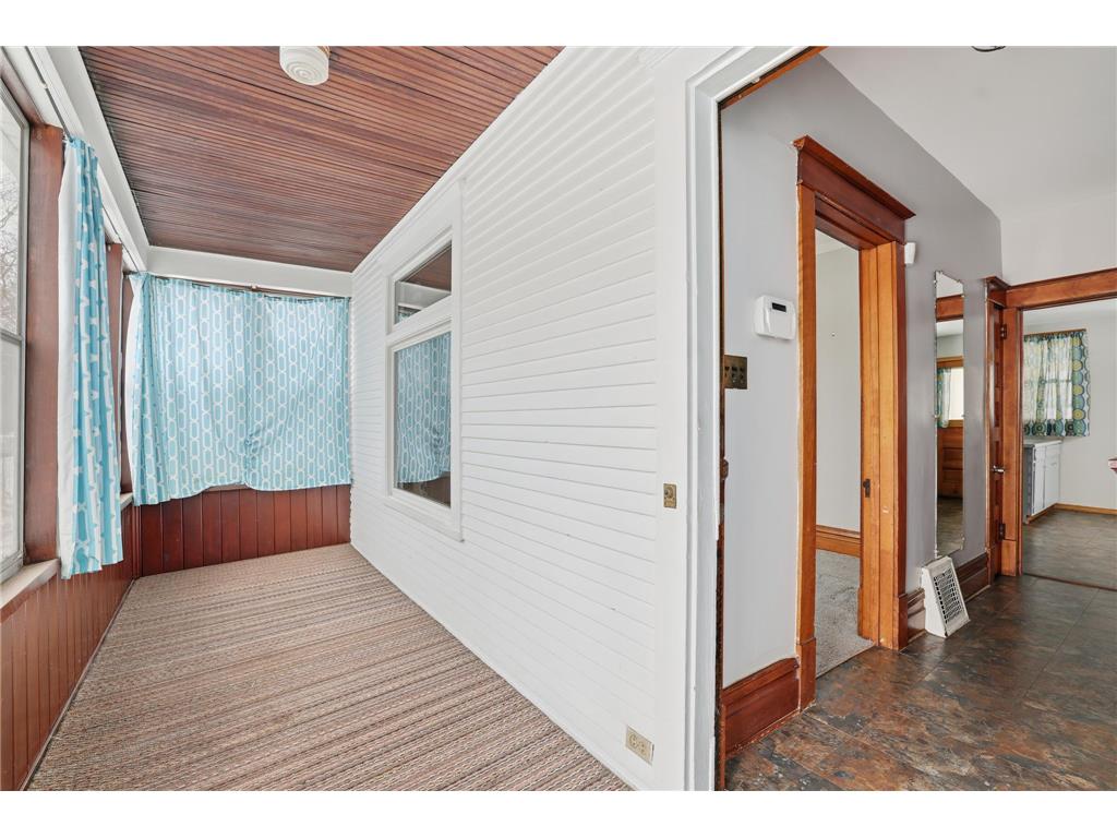 1009 Sherburne Avenue Saint Paul MN 55104 7028173 image3