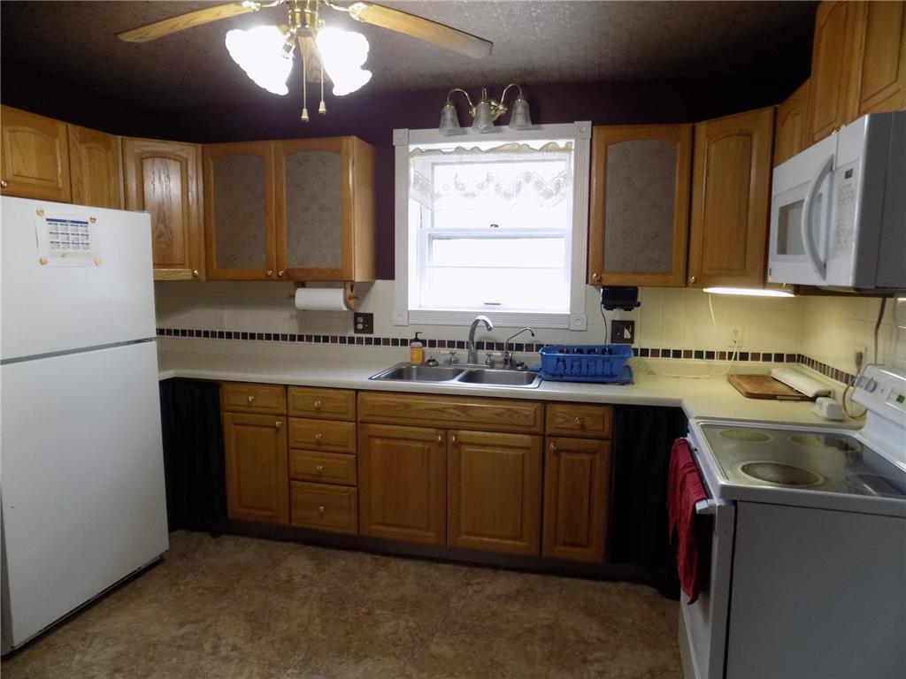 1009 South Street Jackson MN 56143 7032547 image6