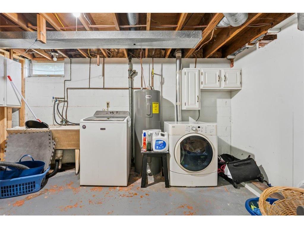 1009 W Center Street Lake City MN 55041 7096052 image33
