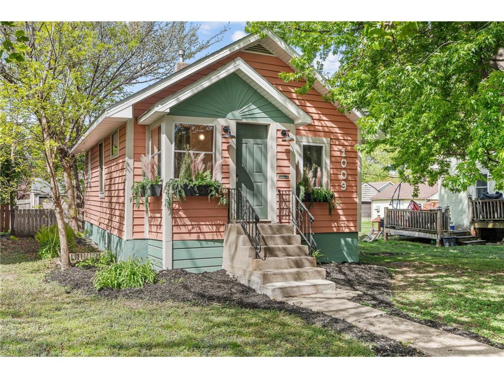 1009 Watson Avenue Saint Paul MN 55102 7068948 image1