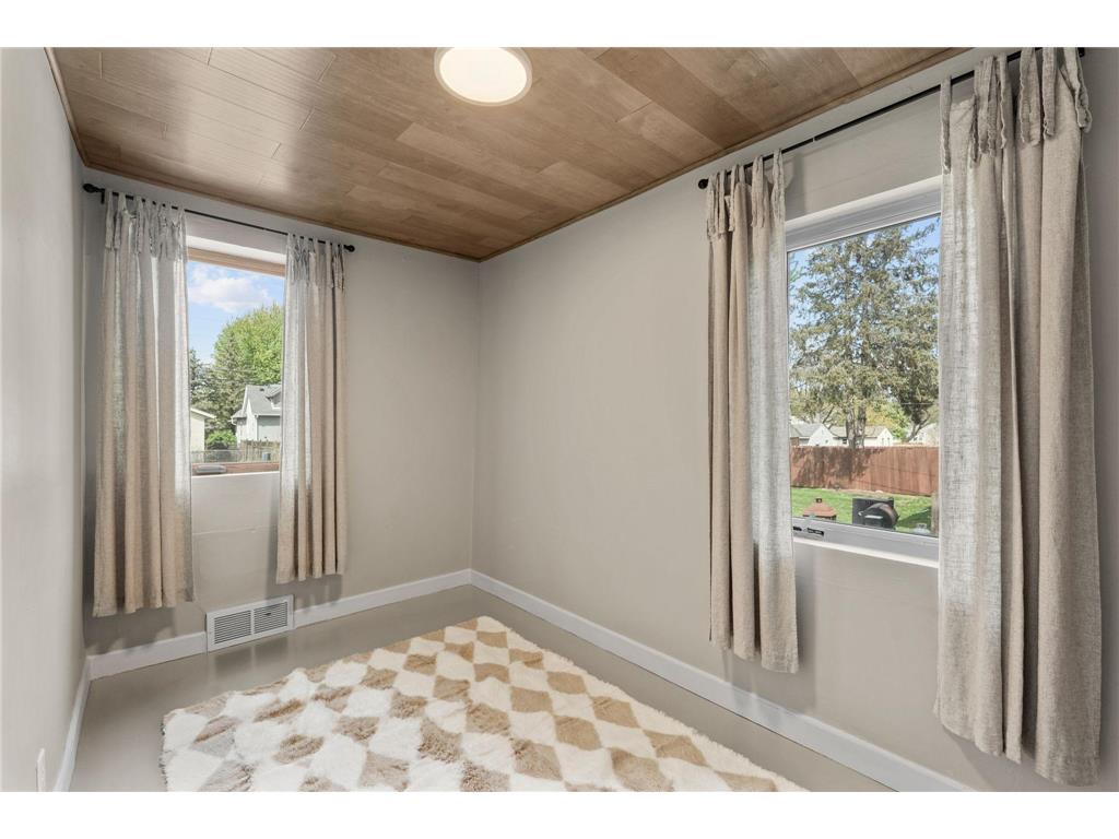1009 Watson Avenue Saint Paul MN 55102 7068948 image13