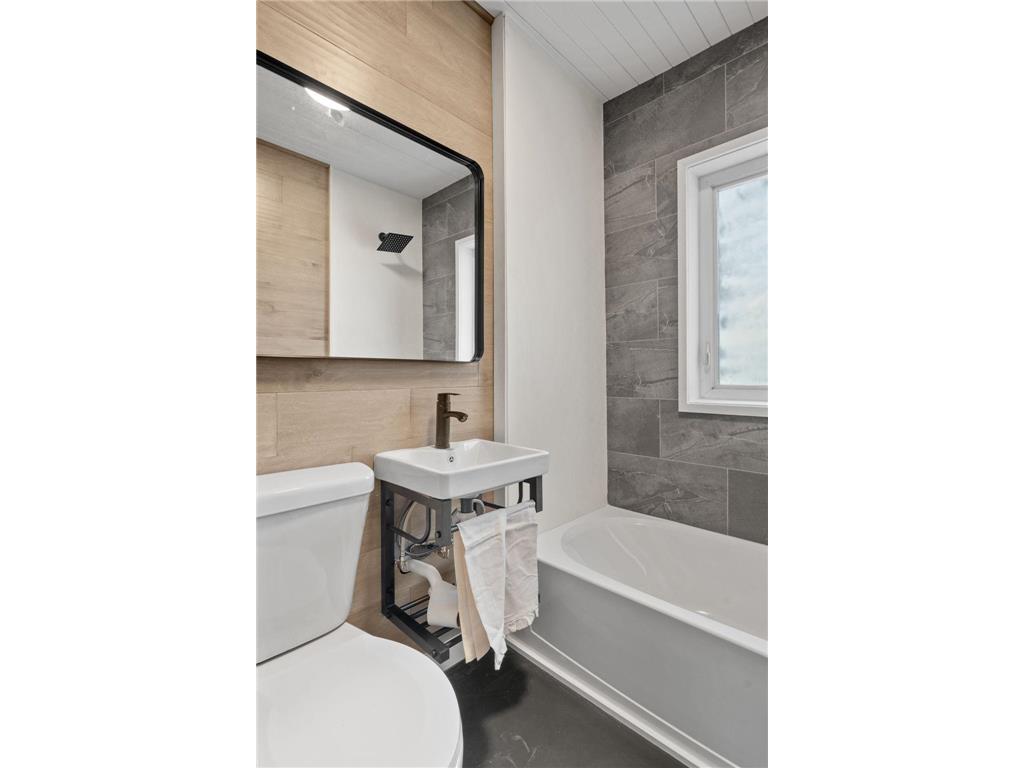 1009 Watson Avenue Saint Paul MN 55102 7068948 image16