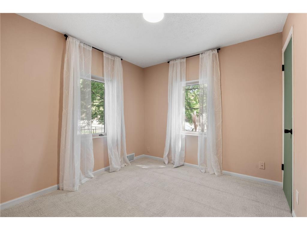 1009 Watson Avenue Saint Paul MN 55102 7068948 image18