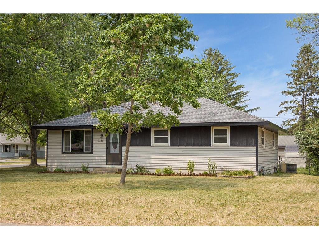 10090 95th Avenue N, Maple Grove, MN, 55369 MLS 6385888 Edina Realty