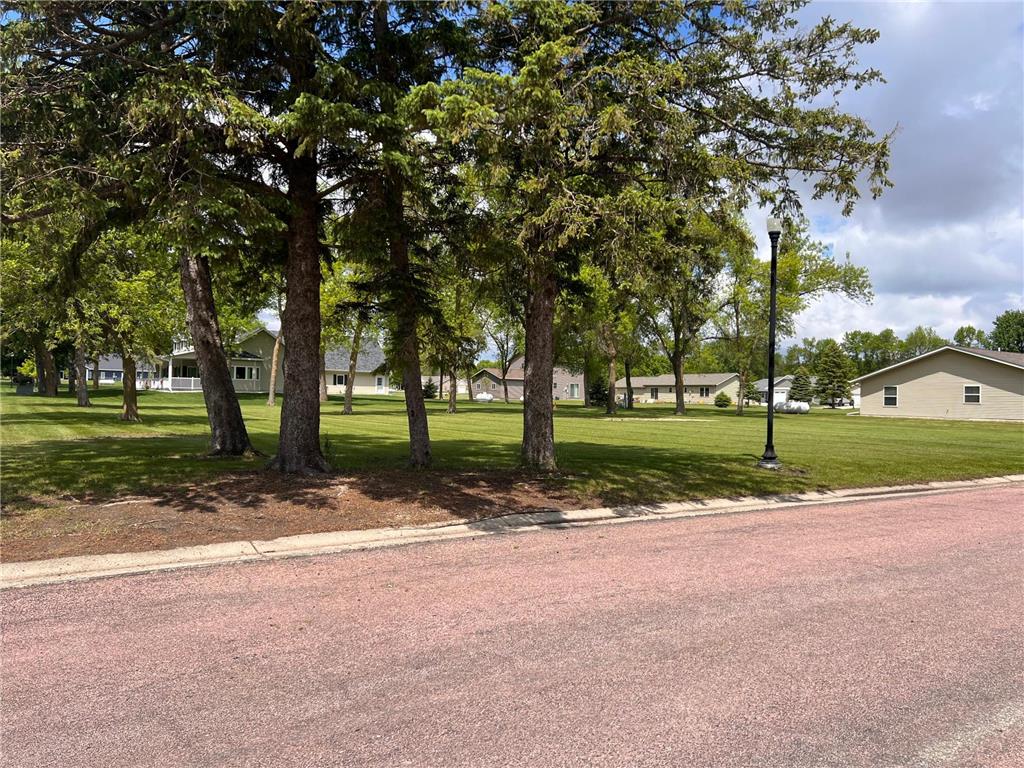 101 & 103 Kent Street Lake Benton MN 56149 6728670 image2