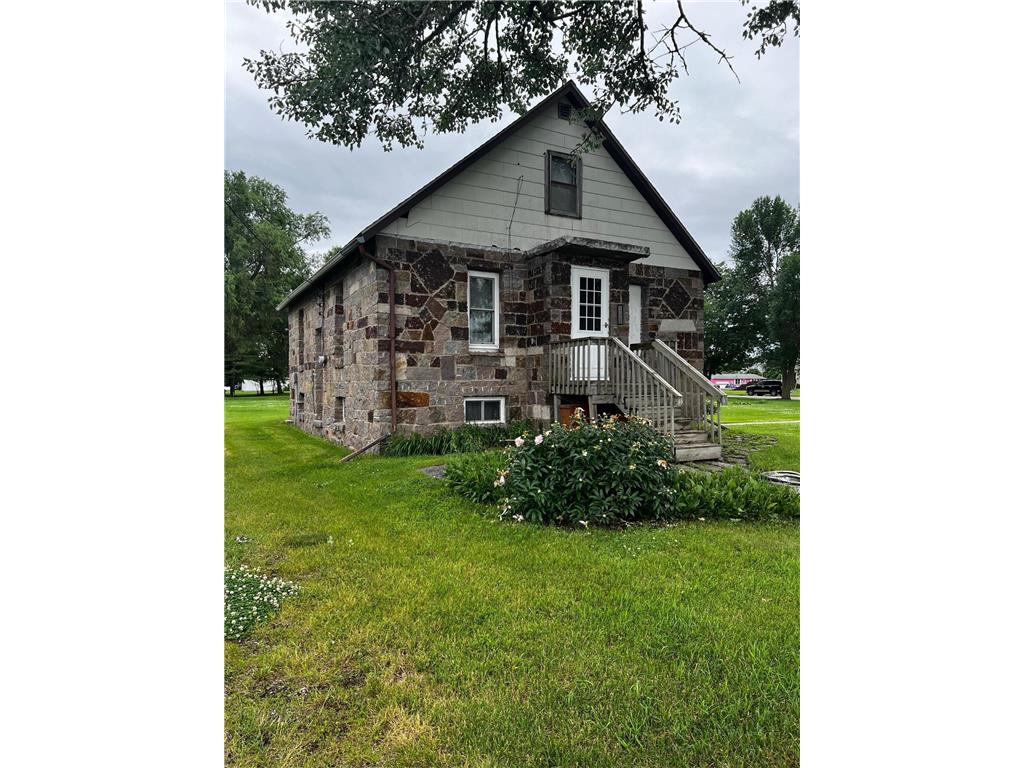 101 1st Street Bellingham MN 56212 6558683 image1