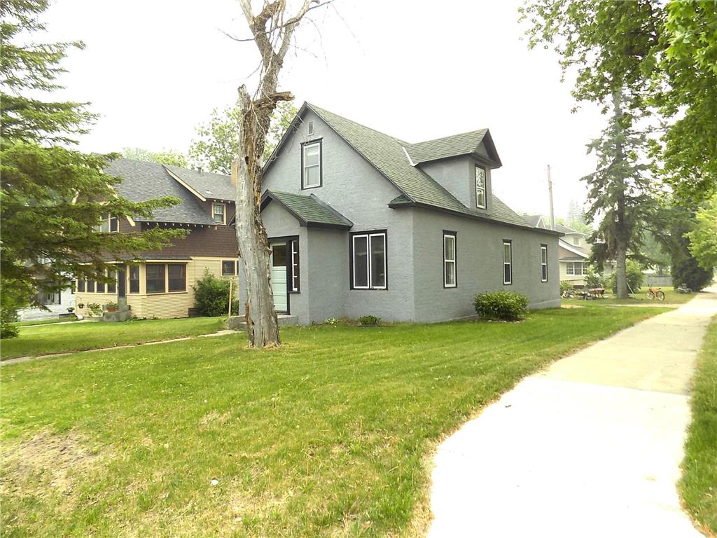 101 1st Street SE Baudette MN 56623 6731367 image1