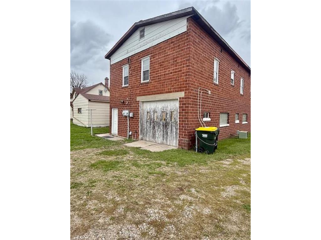 101 2nd Street SE Fairfax MN 55332 7068783 image3