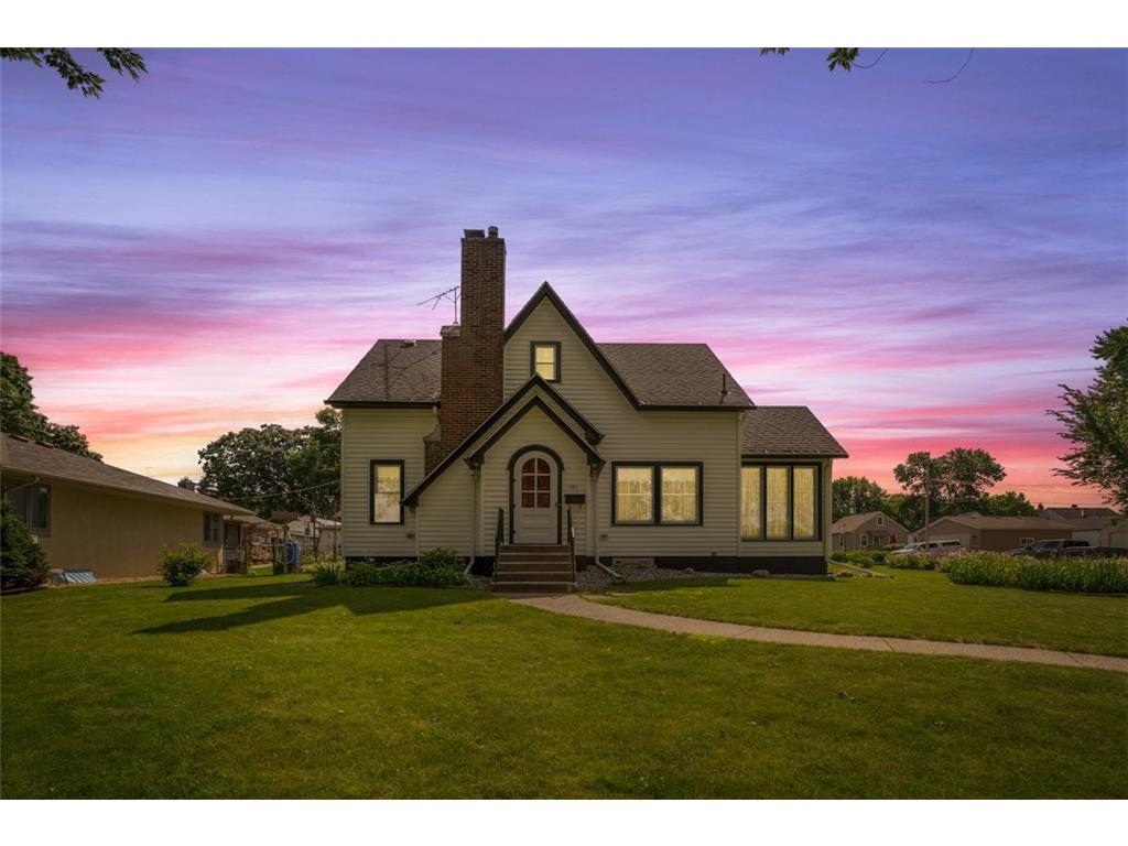 101 4th Street NE Montgomery MN 56069 6566432 image1