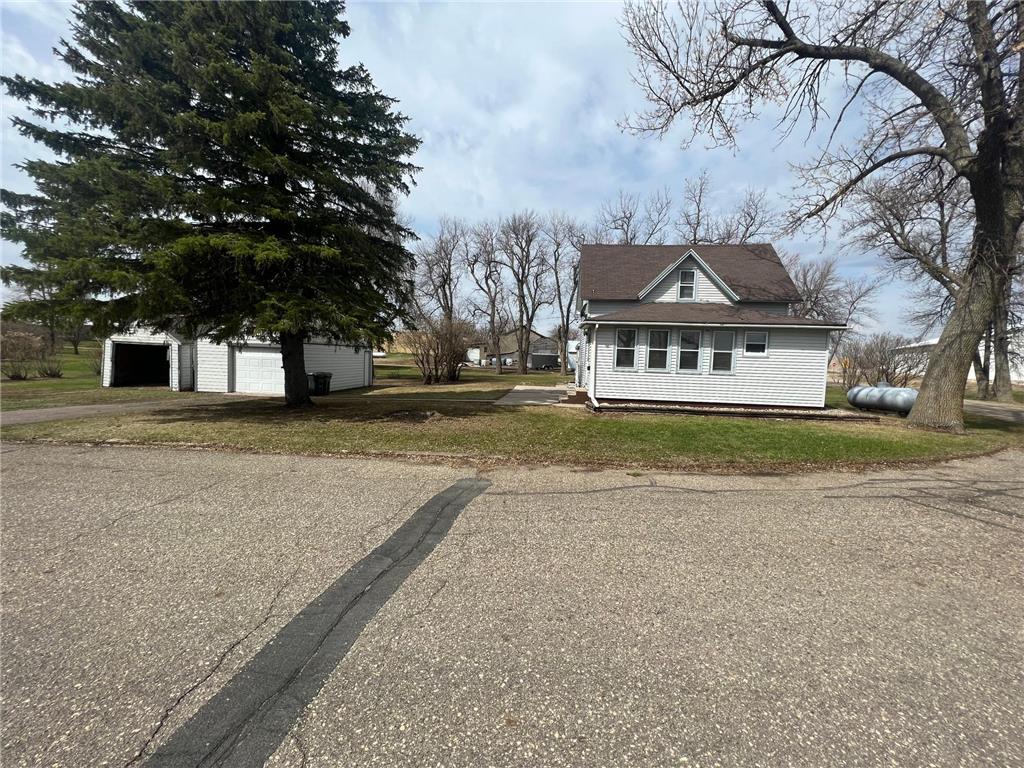 101 5th Avenue Wilmont MN 56185 6355157 image1