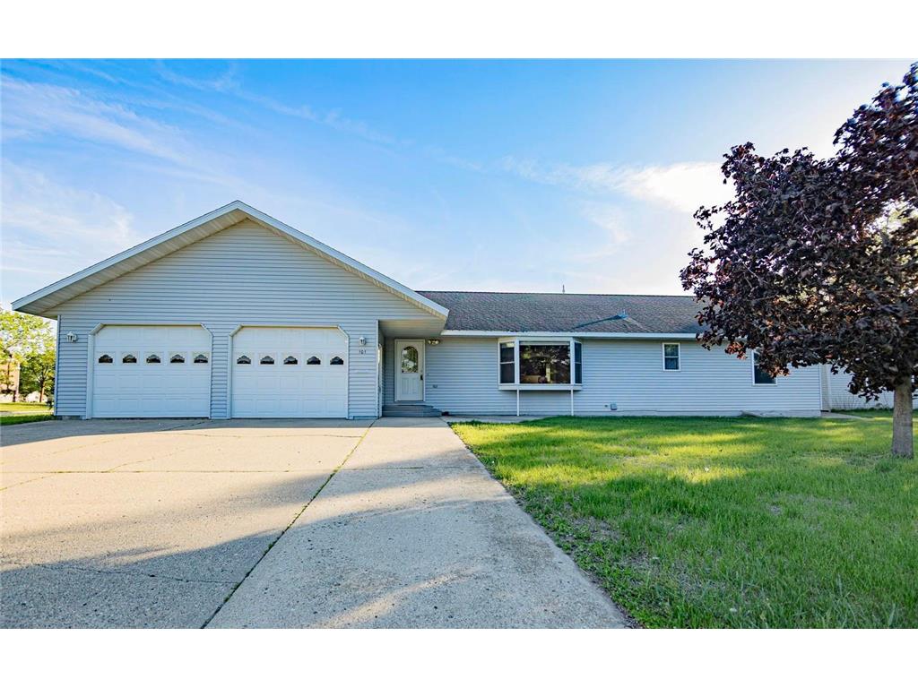 101 6th Street NW Perham MN 56573 6724406 image1