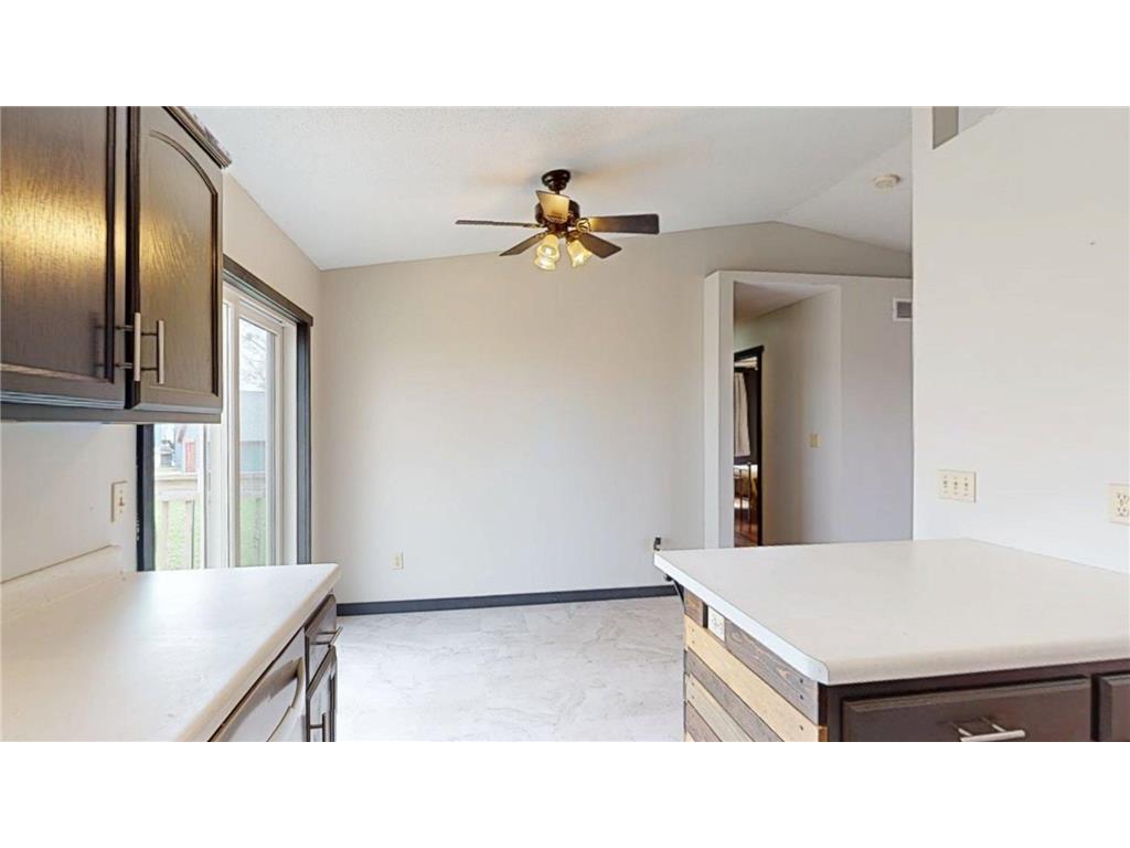 101 9th Avenue NE Dodge Center MN 55927 7062306 image10