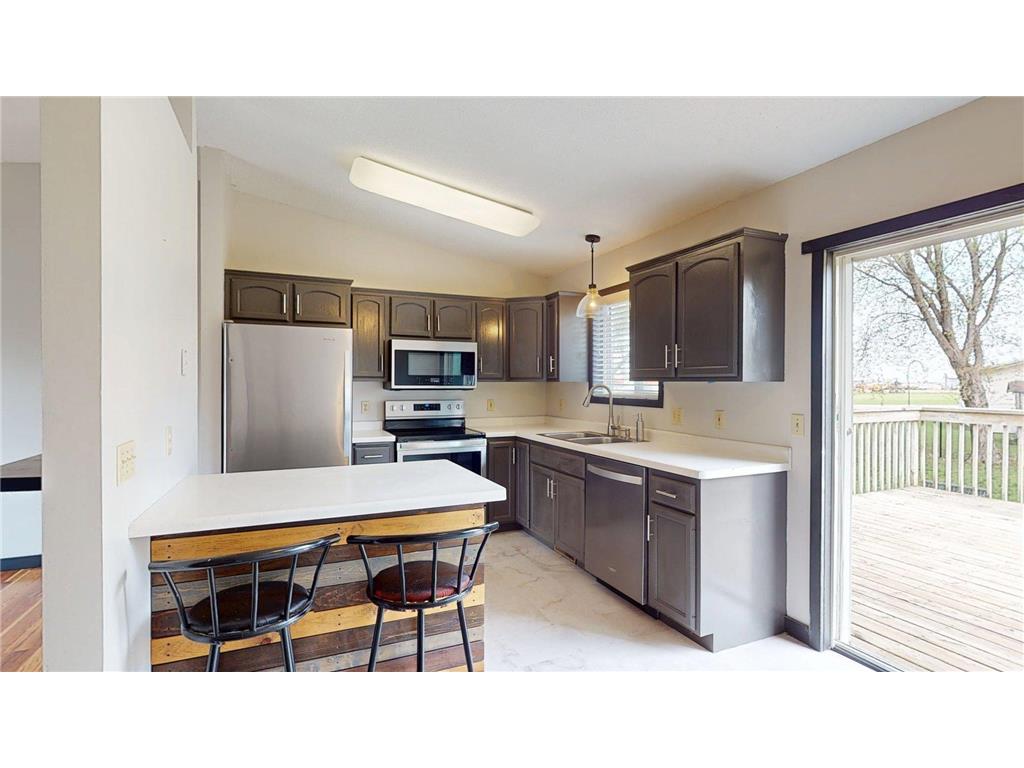 101 9th Avenue NE Dodge Center MN 55927 7062306 image16