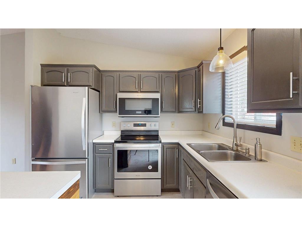 101 9th Avenue NE Dodge Center MN 55927 7062306 image17