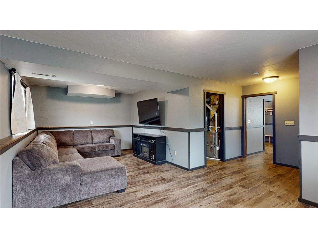 101 9th Avenue NE Dodge Center MN 55927 7062306 image39