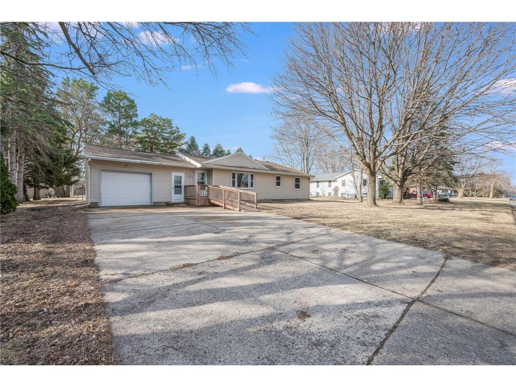 101 Blace Avenue Eagle Lake MN 56024 6694685 image1