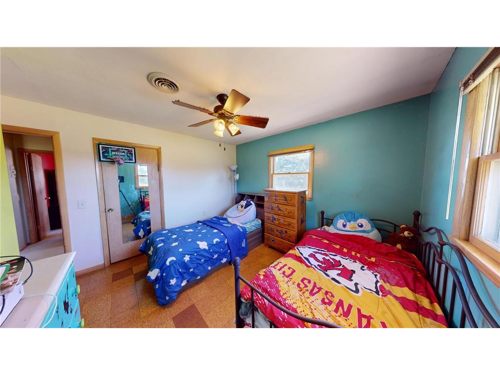 101 Center Street Freeborn MN 56032 7094539 image16