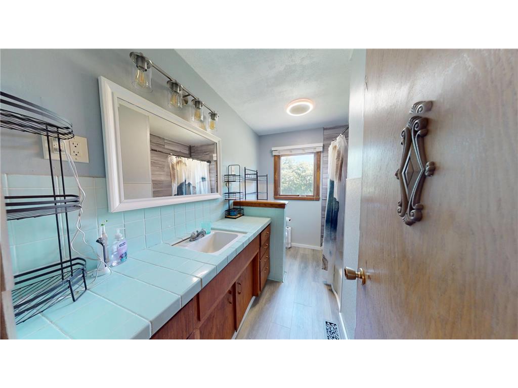 101 Center Street Freeborn MN 56032 7094539 image19