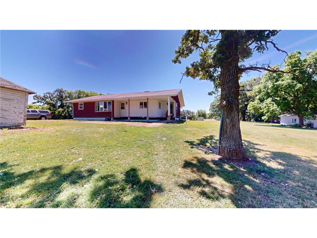 101 Center Street Freeborn MN 56032 7094539 image37