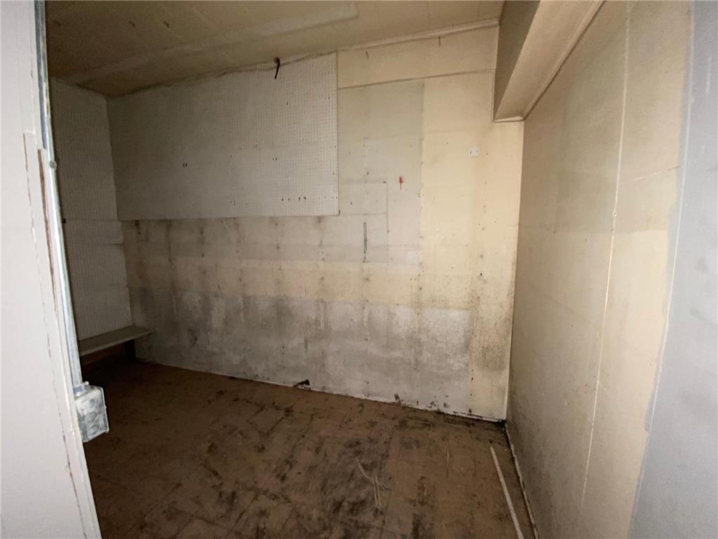 101 Central Avenue S Geneva MN 56035 6604613 image28