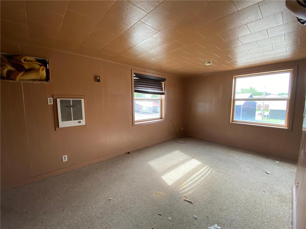 101 Central Avenue S Geneva MN 56035 6604613 image32