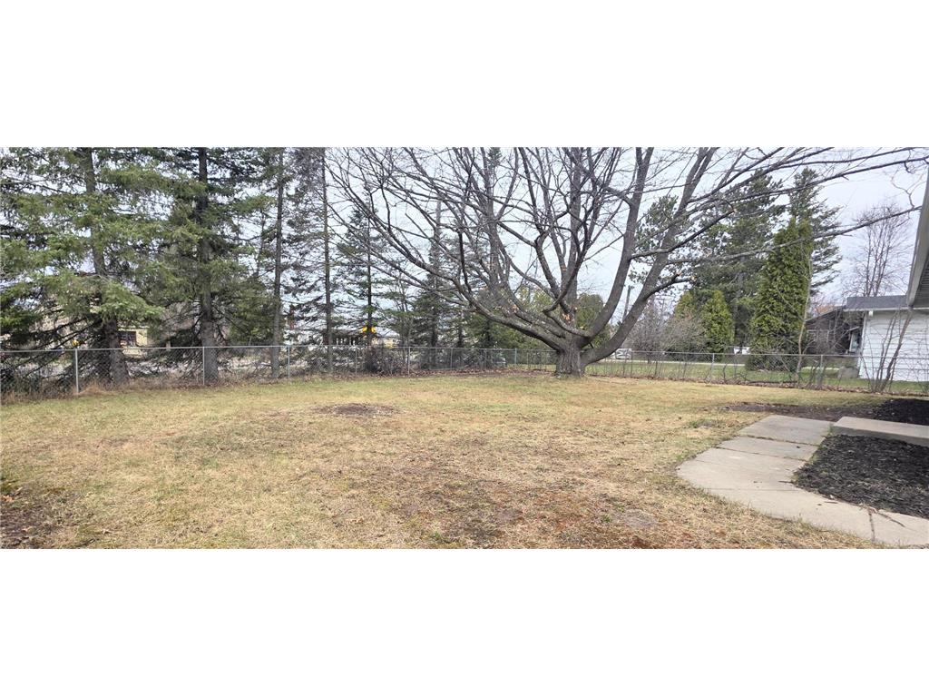 101 E 45th Street Hibbing MN 55746 7062496 image11
