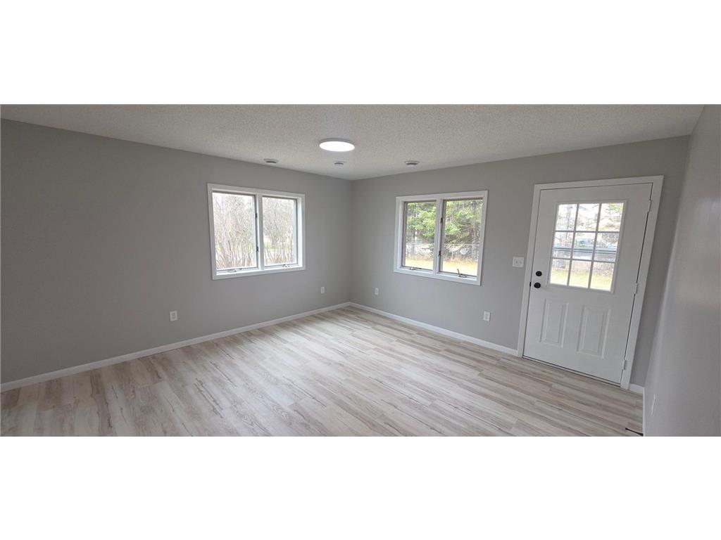 101 E 45th Street Hibbing MN 55746 7062496 image3
