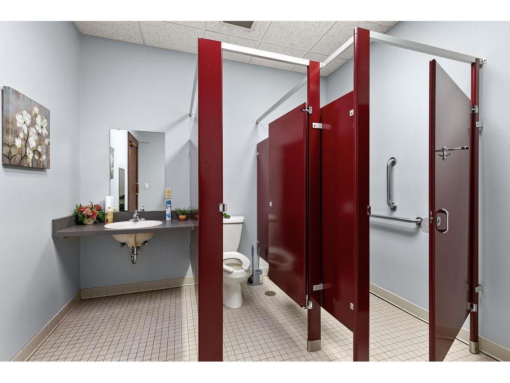 101 E Broadway Little Falls MN 56345 6741120 image18