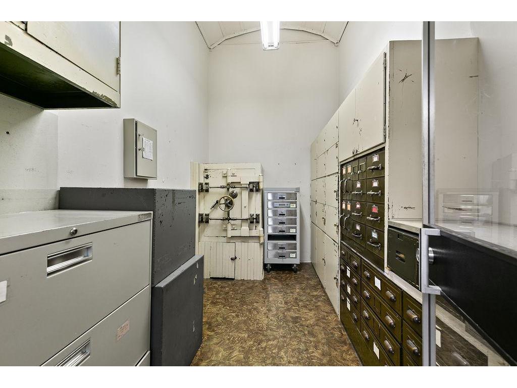 101 E Broadway Little Falls MN 56345 6741120 image9