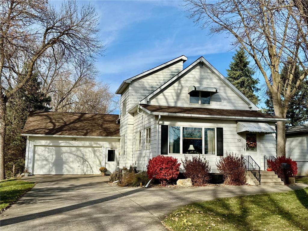 101 E Hawthorne Street Albert Lea MN 56007 - Fountain 7018824 image1