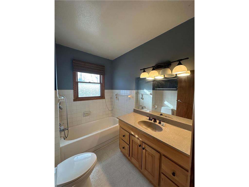 101 E Virginia Street Luverne MN 56156 7023578 image17