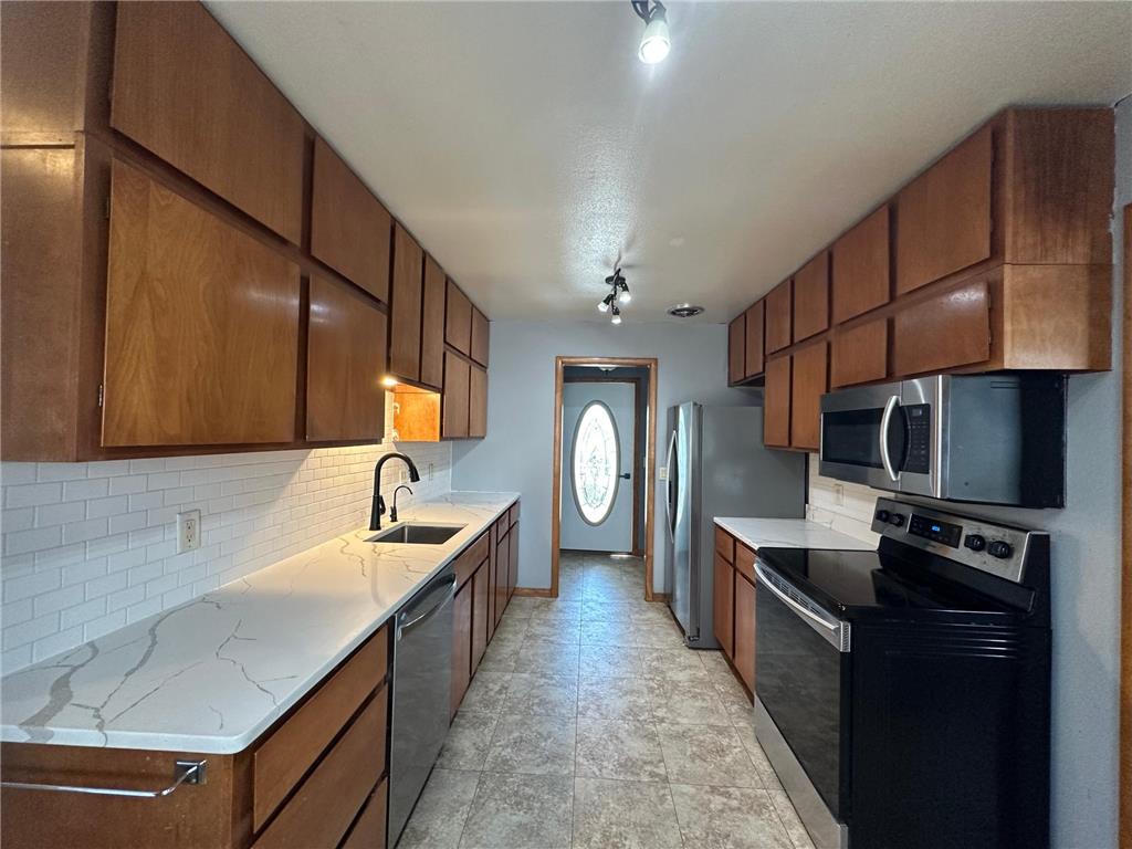101 E Virginia Street Luverne MN 56156 7023578 image6