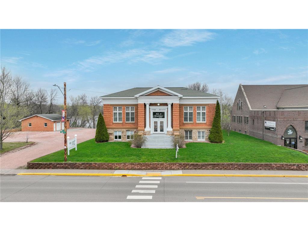 101 Lake Avenue E, Ladysmith, WI 54848 MLS 6478489 Edina Realty